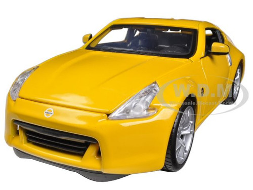 Nissan 370z diecast model #3