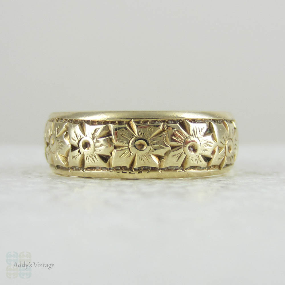 Wide Victorian Style Engraved Wedding Ring. 9 Carat Yellow