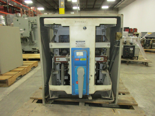 AK-2-50-3 GE 1600A MO/DO LI Air Circuit Breaker W/Cell AK-2-50-3 GE 1600A MO/DO LI Air Circuit Breaker W/Cell
