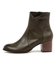 SLACK Heeled Boots in Olive Leather