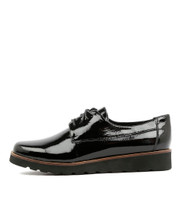 PADAN Lace-up Flats in Black Patent Leather