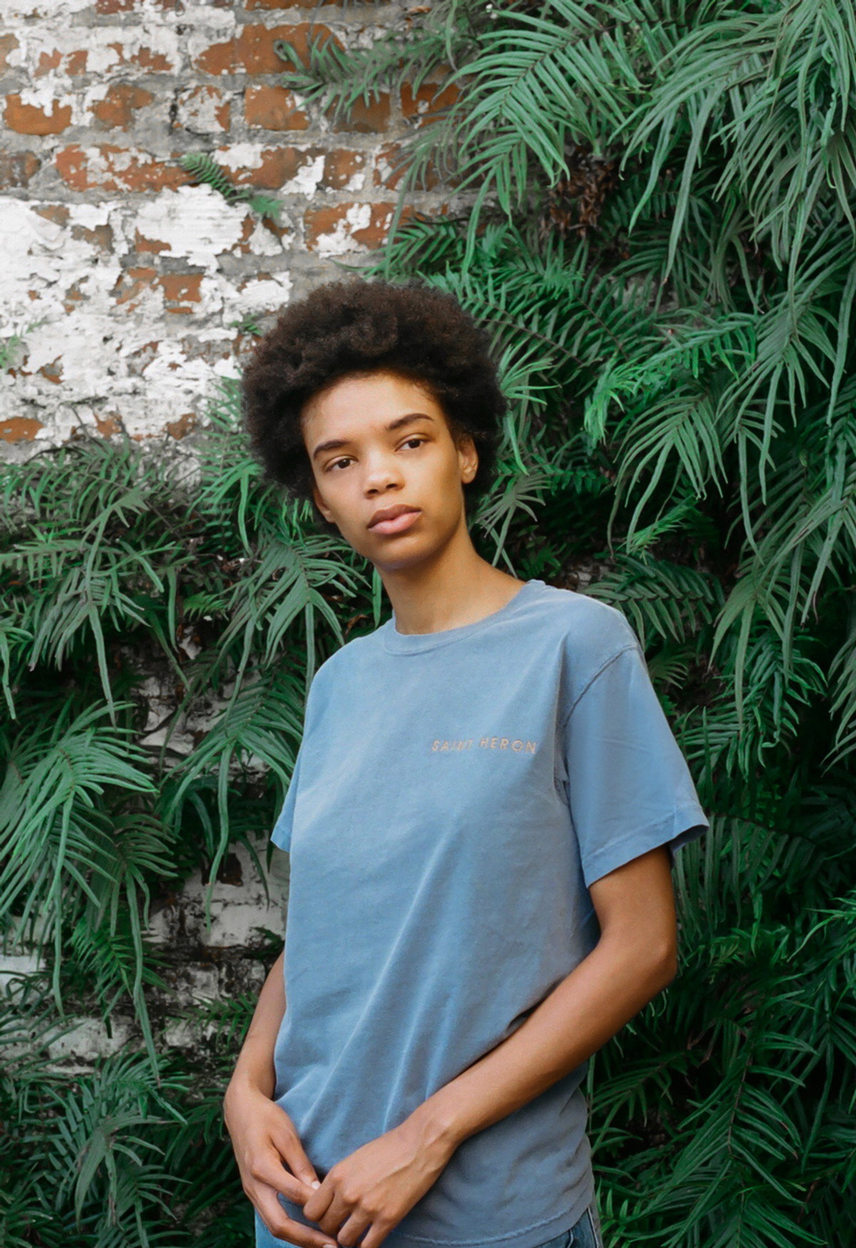 SAINT HERON UNISEX CREWNECK T-SHIRT - BLUE/YELLOW