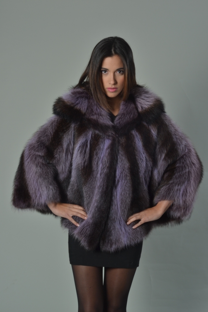 dsc-0027.jpg PURPLE RACCOON FUR CAPE HOODED