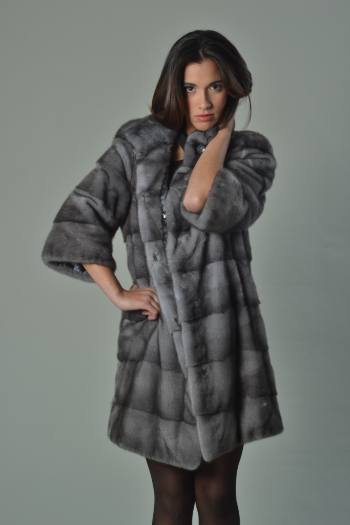 sapphire mink fur coat sapphire mink fur coat short sleeved knee length