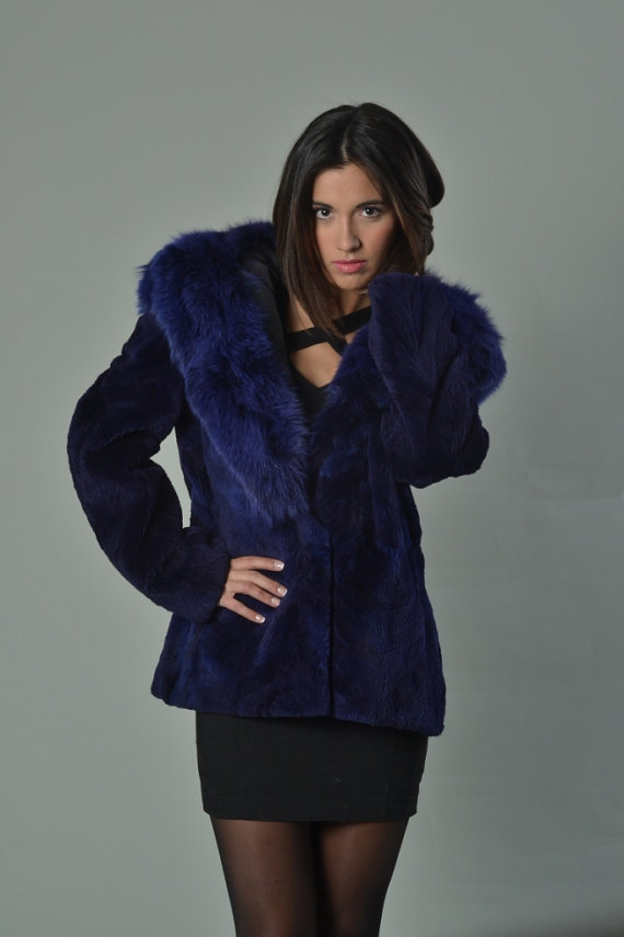 il-570xn.822314652-2krq.jpg blue sheared beaver fur coat hood