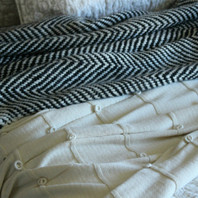 Bauble Cotton Throw - Cream