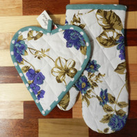Floral Blue Set of 2 Oven Mittens & Pot Holder