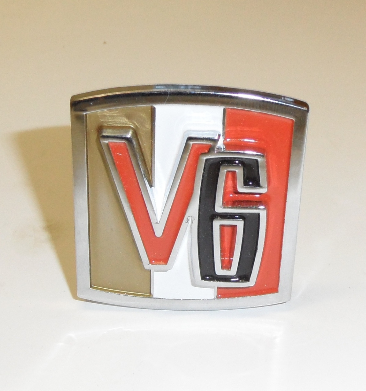 V6 Emblems Jeepster Guru