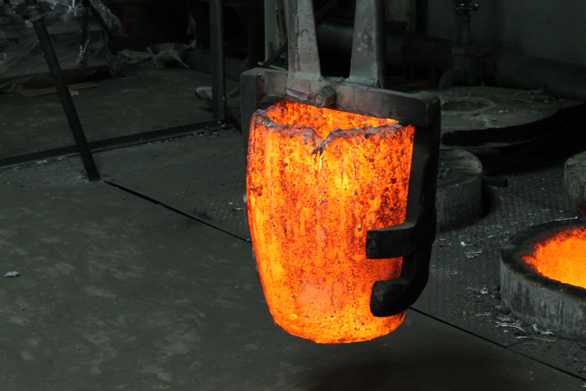 made-in-the-usa.jpg A crucible with molten aluminum