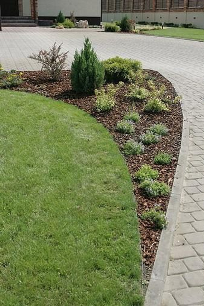 Flexible brick path edging