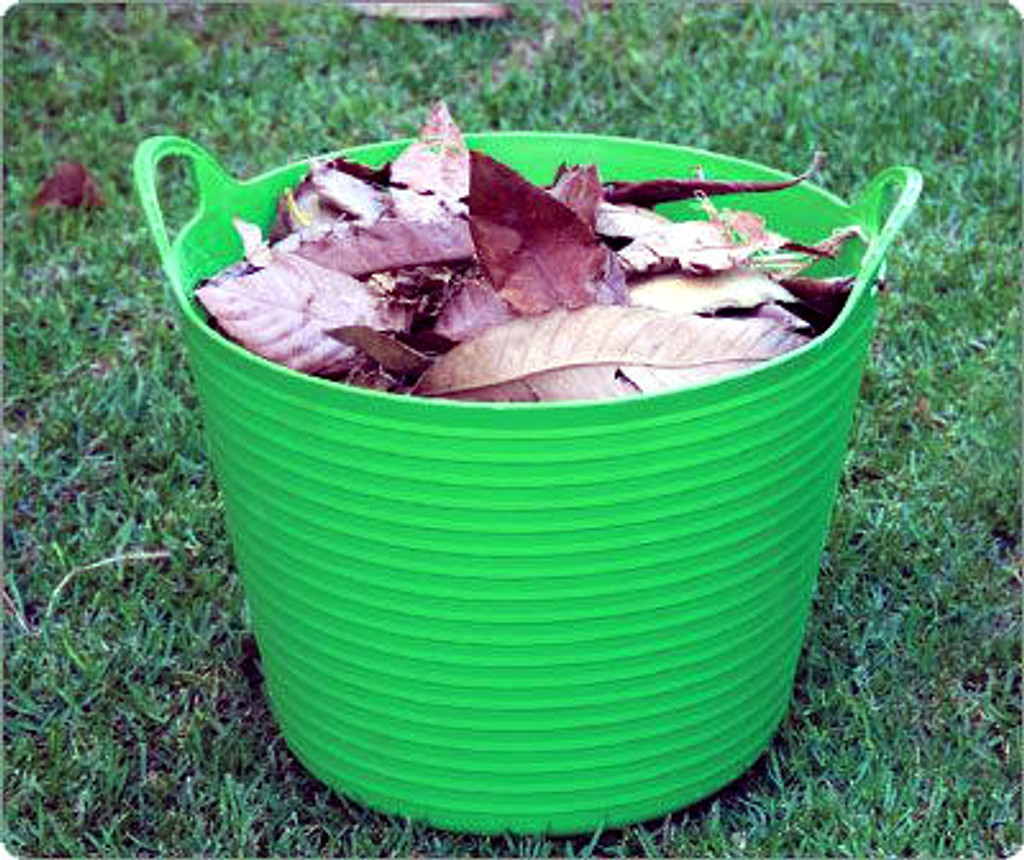 Leaf collection bucket