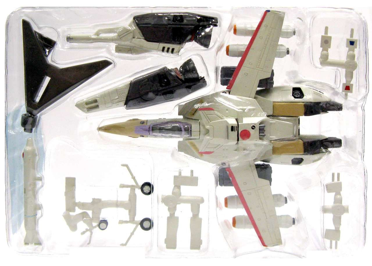 Macross Chara-Works Volume 2 Tan & Red VF-1S Strike Valkyrie Model Kit #3