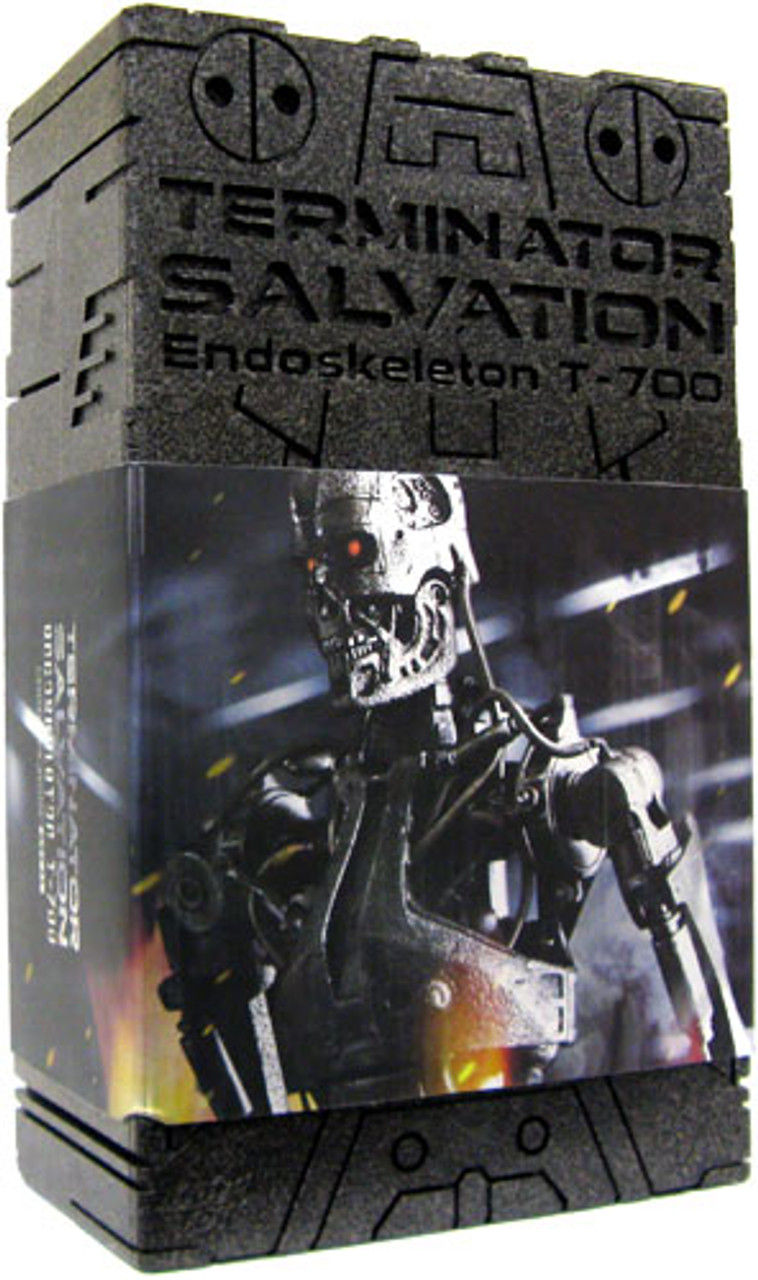 Terminator Salvation Endoskeleton T-700 1/6 Collectible Figure