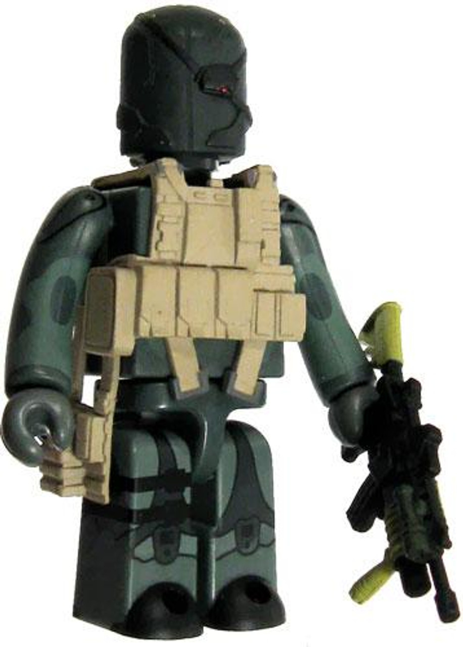 Metal Gear Solid Collector's Edition 2 Kubrick Old Snake with Mask Minifigure