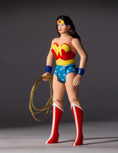 Wonder Woman Jumbo Figure Super Powers Collection Thumbnail 3