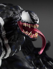 Venom Collectors Gallery Statue Thumbnail 2
