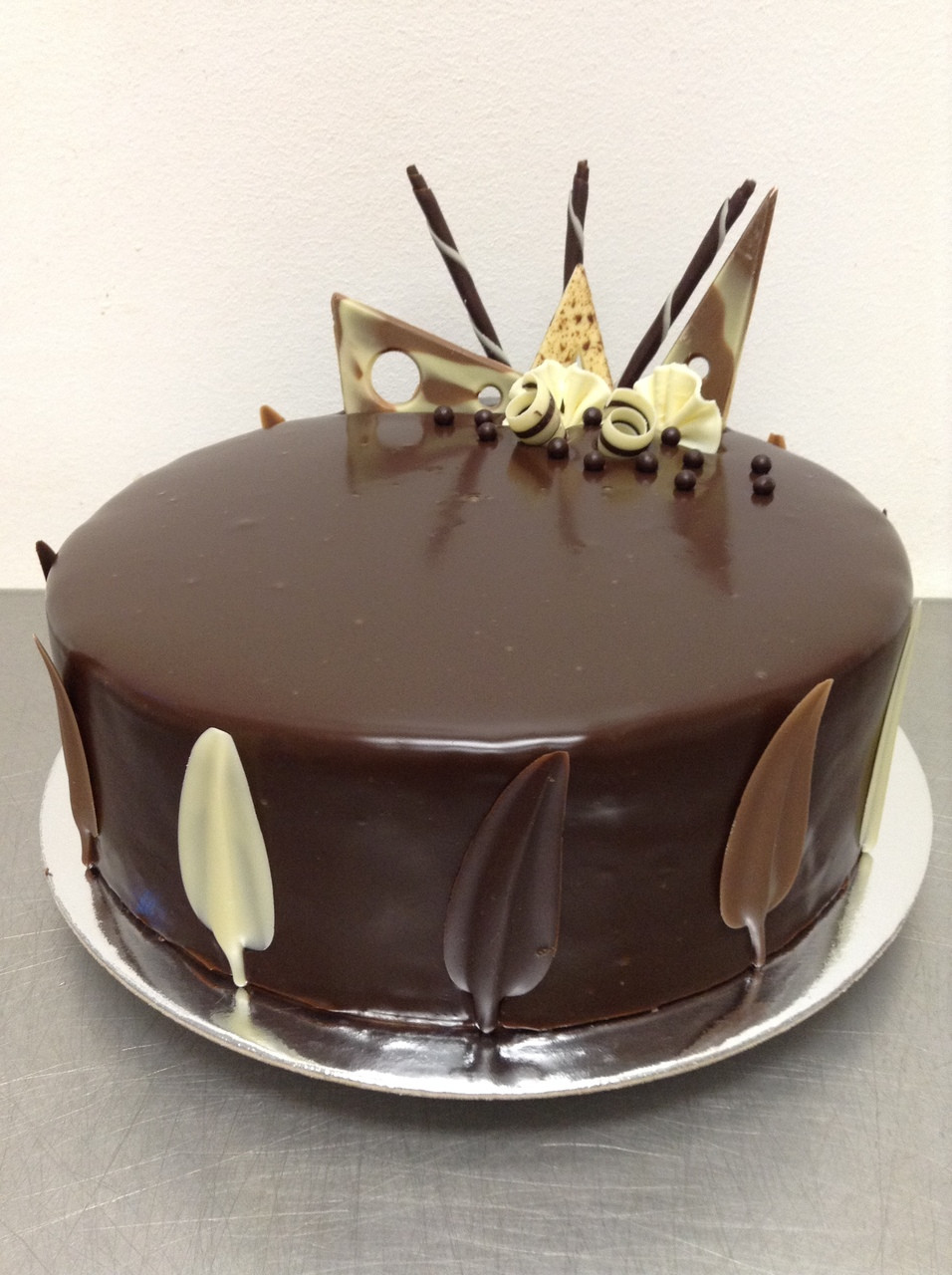 Elegant Classic Chocolate Mud Cake - The Chocolate Cake ...