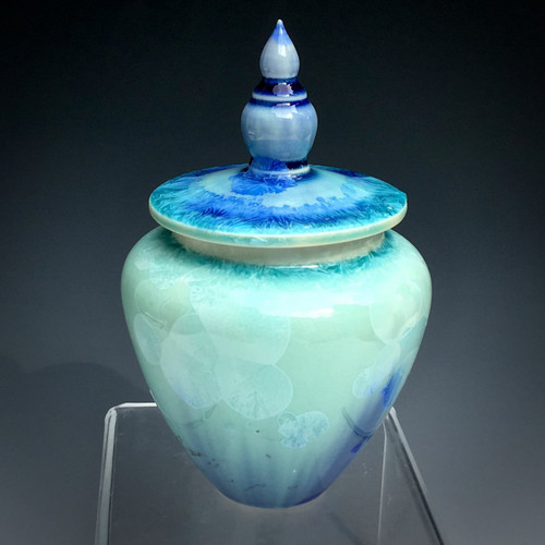Ocean Magic a handmade artisan crystalline cremation pet urn. Ocean Magic a handmade artisan crystalline cremation pet urn.