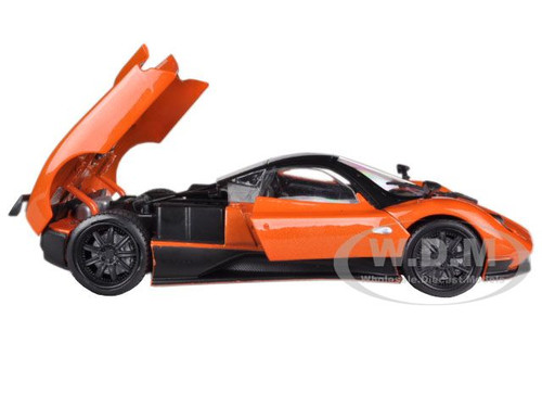 Pagani Zonda F Orange 1/24 Diecast Car Model by Motormax