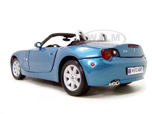 BMW Z4 Convertible Blue 1/18 Diecast Model Car by Motormax