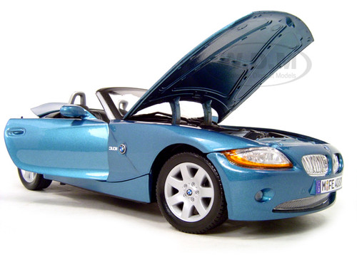 BMW Z4 Convertible Blue 1/18 Diecast Model Car by Motormax