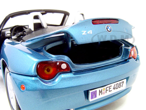 BMW Z4 Convertible Blue 1/18 Diecast Model Car by Motormax