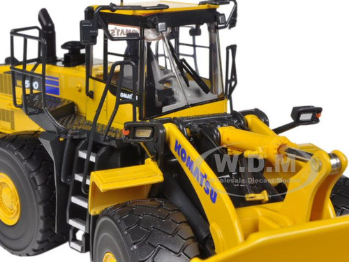 Komatsu WA500-7 Wheel Loader 1/50 Diecast Model First Gear 50-3262