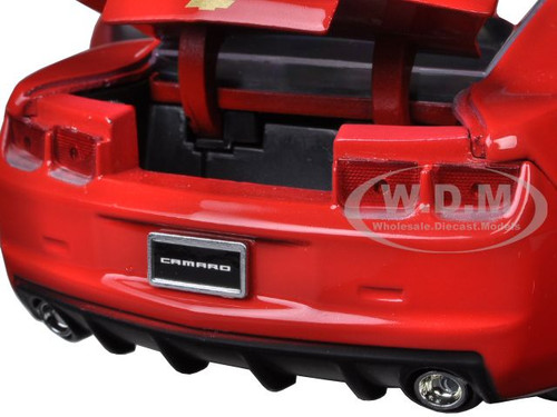ホットウィール　プラモデル　2010Camaross/rs coupe 2010 Chevrolet Camaro SS Red With Black Stripes 1/24 Diecast
