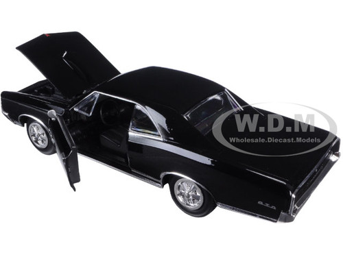 1966 pontiac gto diecast model