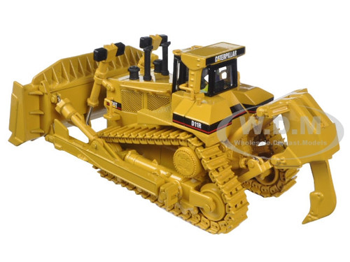 CAT Caterpillar D11R Track Type Tractor with opeartor 1/50 Diecast