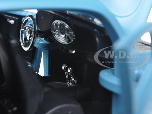 MAISTO 1:24 OUTLAWS VOLKSWAGEN BEETLE DIE-CAST BLUE 31023