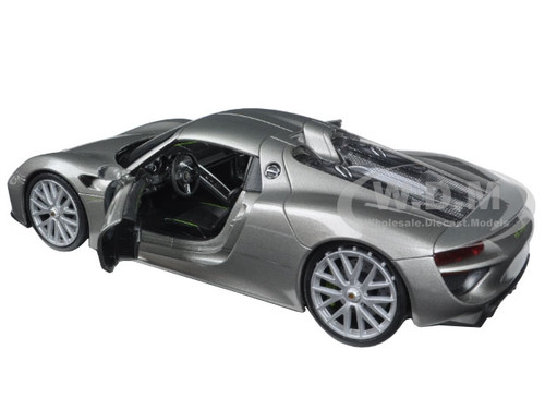 Porsche 918 Spyder Silver Closed Roof 1/24 Diecast Model Car Welly