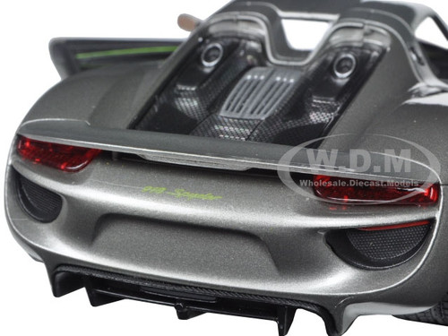 Porsche 918 Spyder Silver Closed Roof 1/24 Diecast Model Car Welly