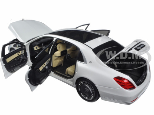 MERCEDES MAYBACH S CLASS S600 WHITE 1/18 MODEL CAR BY AUTOART 76291