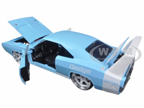 1:24ワイスピ 1969 DODGE CHARGER DAYTONA 1969 Dodge Charger Daytona Copper Diecast Model Car | Jada Toys