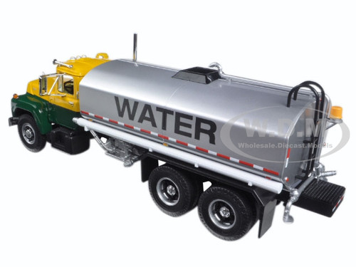 toy water tanker truck
