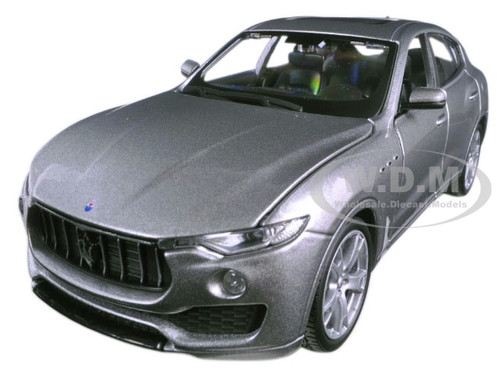 Maserati Levante in gold 1-24 Scale burago 21081 New in box 