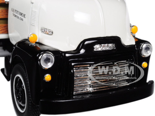 1952 GMC Half Rack Stake Truck 1/34スケール 1/34 1952 GMC COE Stake Truck with Sack Load, K. & B. Potato Farms