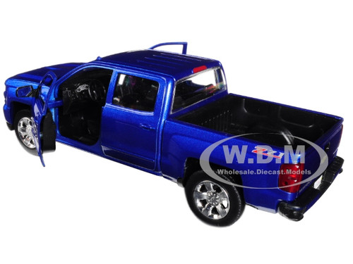 2017 Chevrolet Silverado 1500 LT Z71 Crew Cab Blue 1/27 Diecast