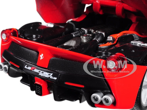 Ferrari LaFerrari F70 Aperta Red 1/24 Diecast Model Car Bburago 26022