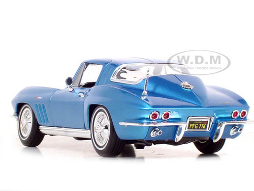 1965 Chevrolet Corvette Blue Metallic 1/18 Diecast Model Car by Maisto