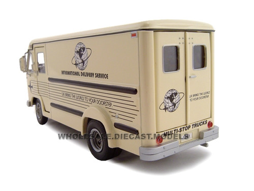 スナップオン Snap-on 1/34 1961 Divco Step Van スナップオン nap-on 1/34 1961 Divco Step Van - メルカリ