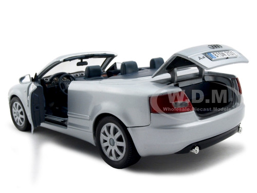 2004 AUDI A4 CABRIOLET SILVER 1/18 DIECAST MODEL CAR BY MOTORMAX