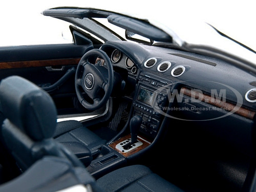 2004 Audi A4 Convertible Silver 1/18 Diecast Model Car Motormax 73148