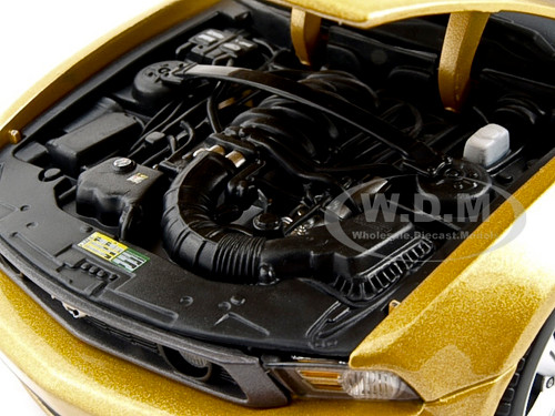 2010 Ford Mustang Convertible Gold 1//18 Diecast Model Car by Maisto 31158gld for sale online