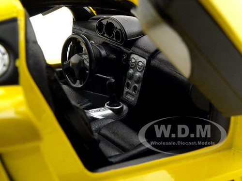 Saleen S7 Yellow 1/18 Diecast Model Car Motormax 73117