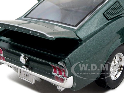 1967 Ford Mustang Fastback GTA Green 1/18 Diecast Model Car Maisto