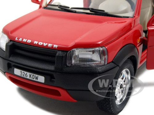 Land Rover Freelander Red 1/24 Diecast Model Car Bburago 22012