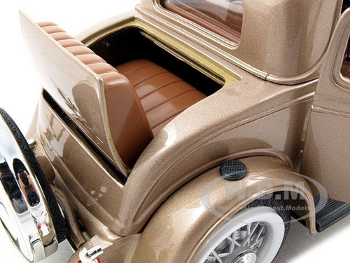 1932 Ford 3 Window Coupe Gold 1/18 Diecast Model Car Road