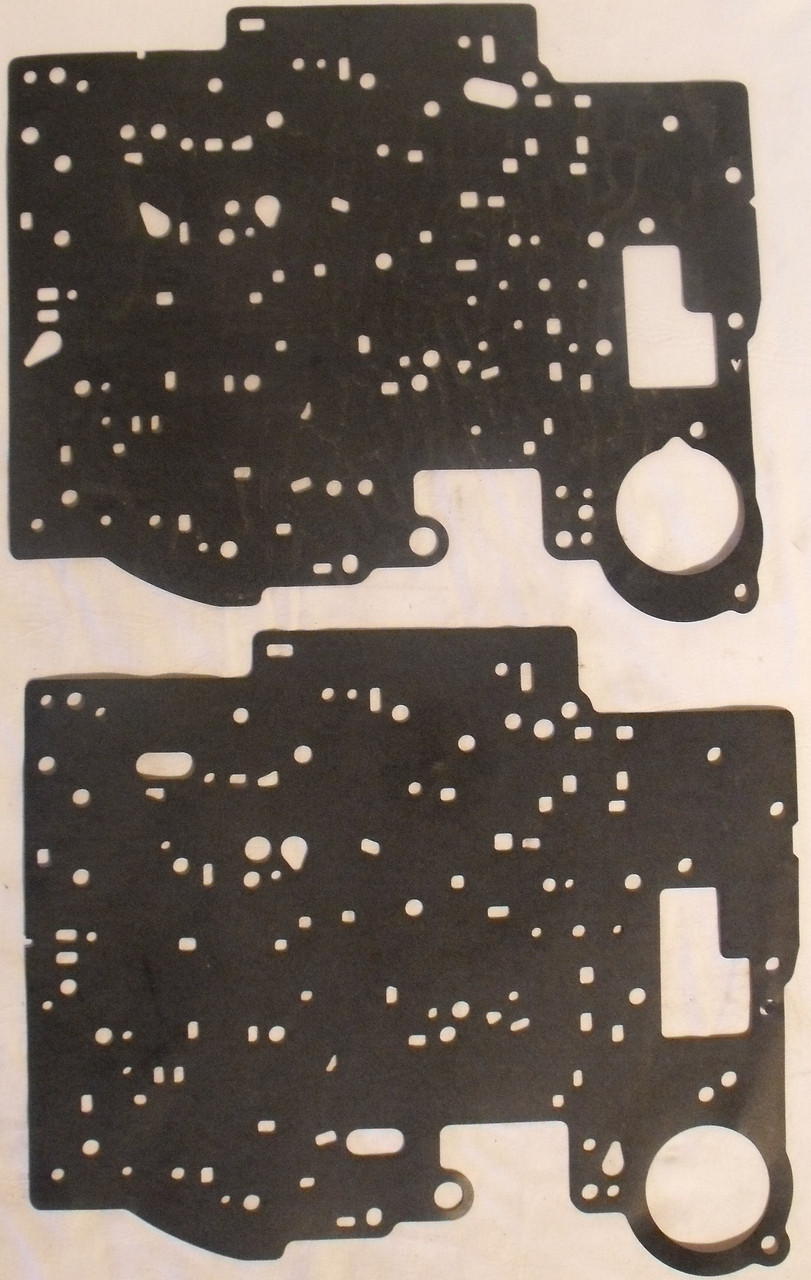 700R4 (19821986) Upper & Lower Valve Body Spacer Plate Gasket Set